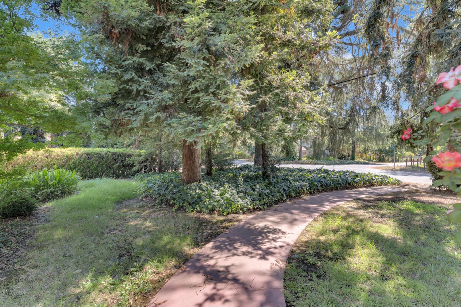 3662 N Wishon Ave, Fresno, CA 93704