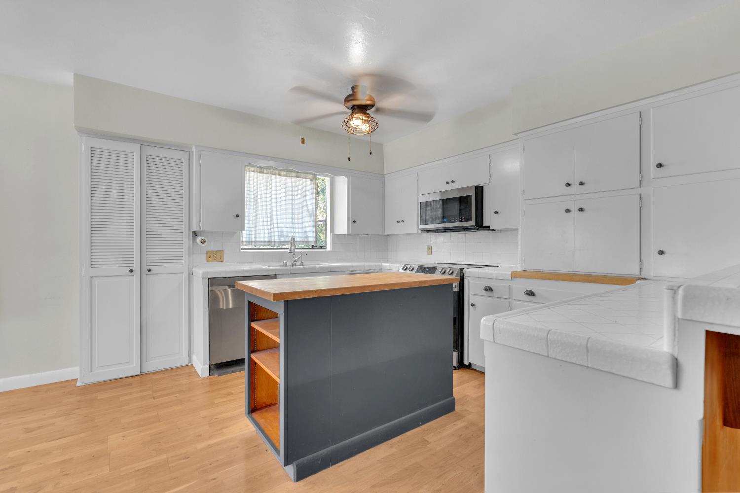 3662 N Wishon Ave, Fresno, CA 93704