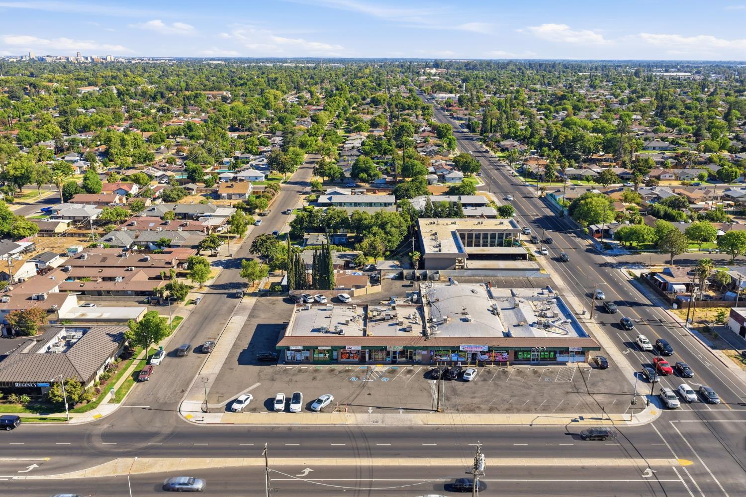 413 W Shields Ave, Fresno, CA 93705