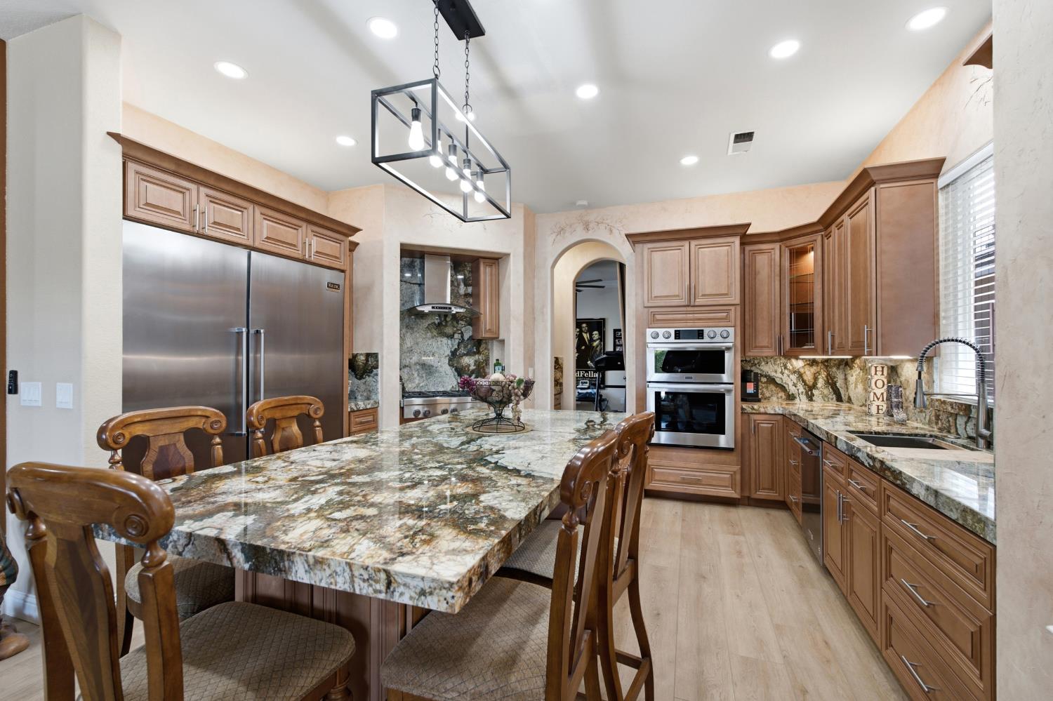 1670 N Filbert Ave, Clovis, CA 93619