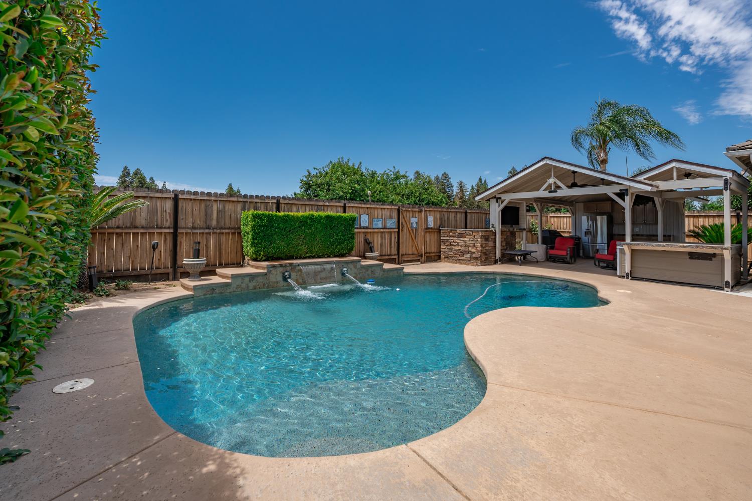 1670 N Filbert Ave, Clovis, CA 93619
