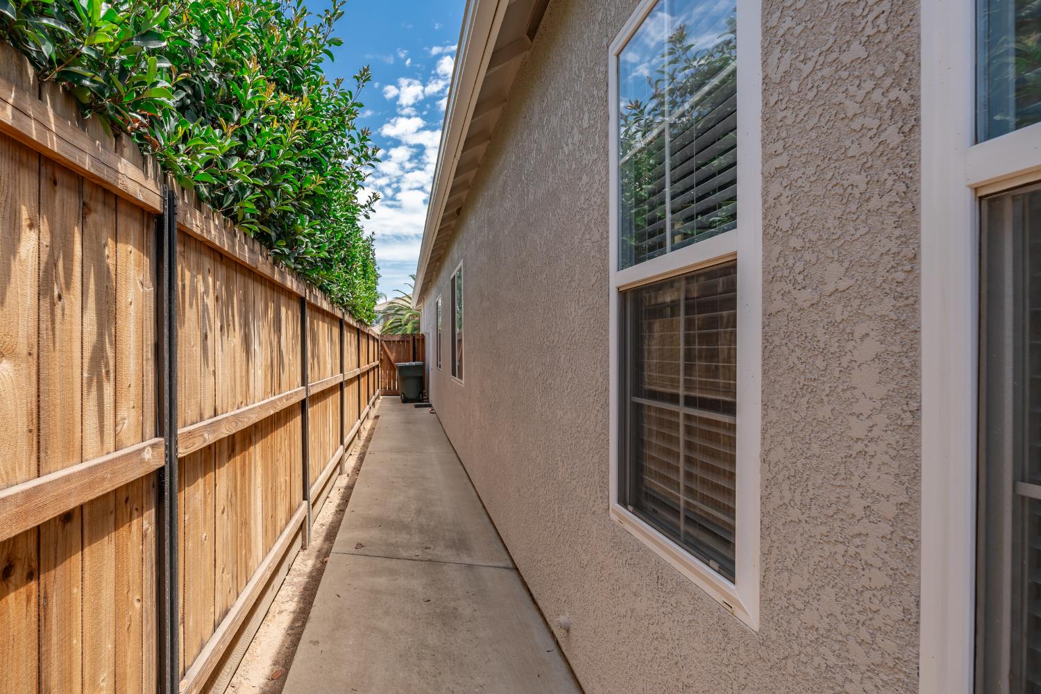 1670 N Filbert Ave, Clovis, CA 93619