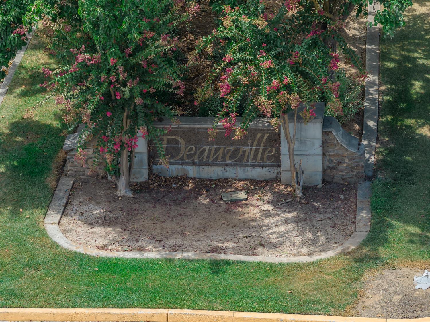 1670 N Filbert Ave, Clovis, CA 93619