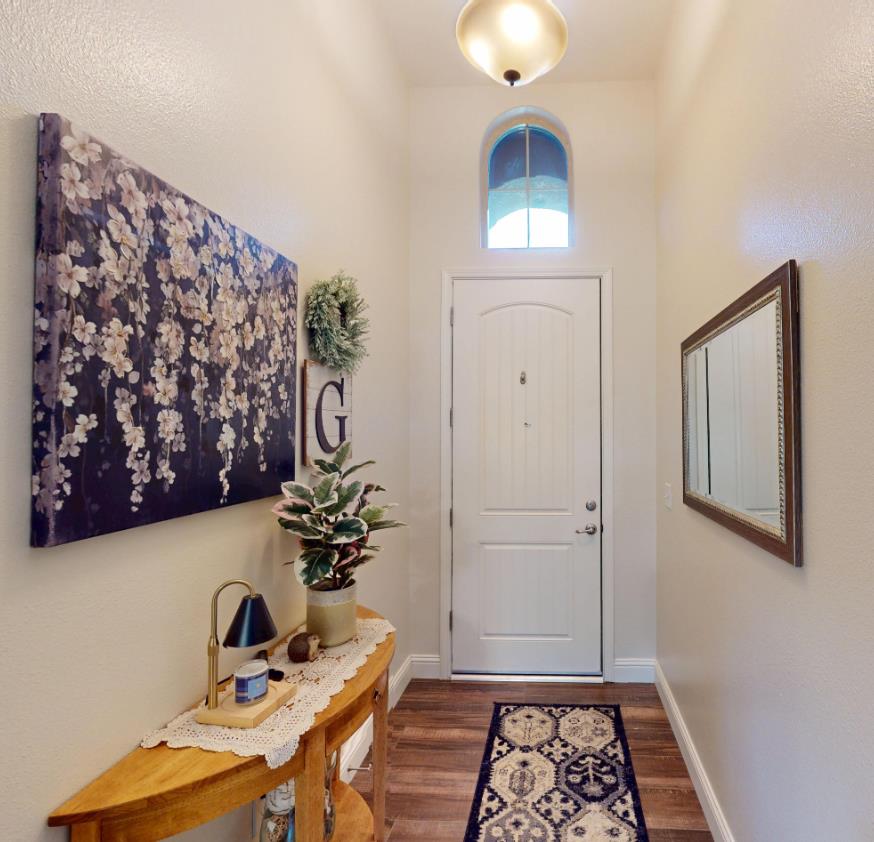 16149 W Ashli Ave, Kerman, CA 93630