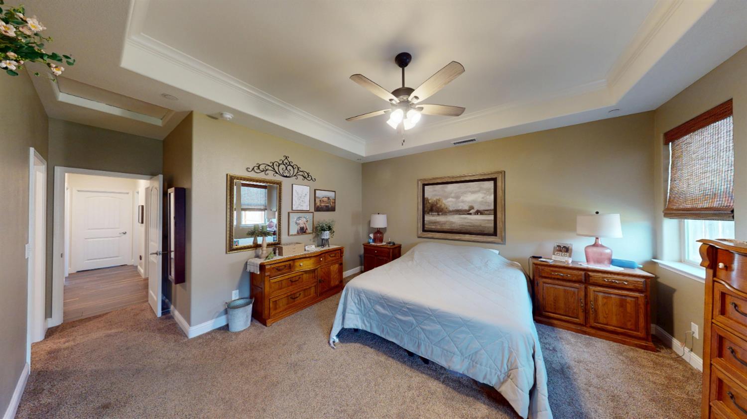 16149 W Ashli Ave, Kerman, CA 93630