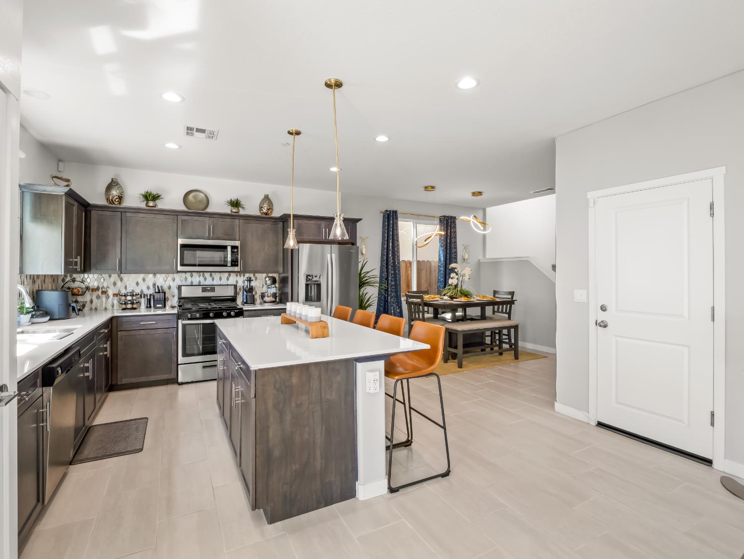 4198 N Reed Ave, Fresno, CA 93723