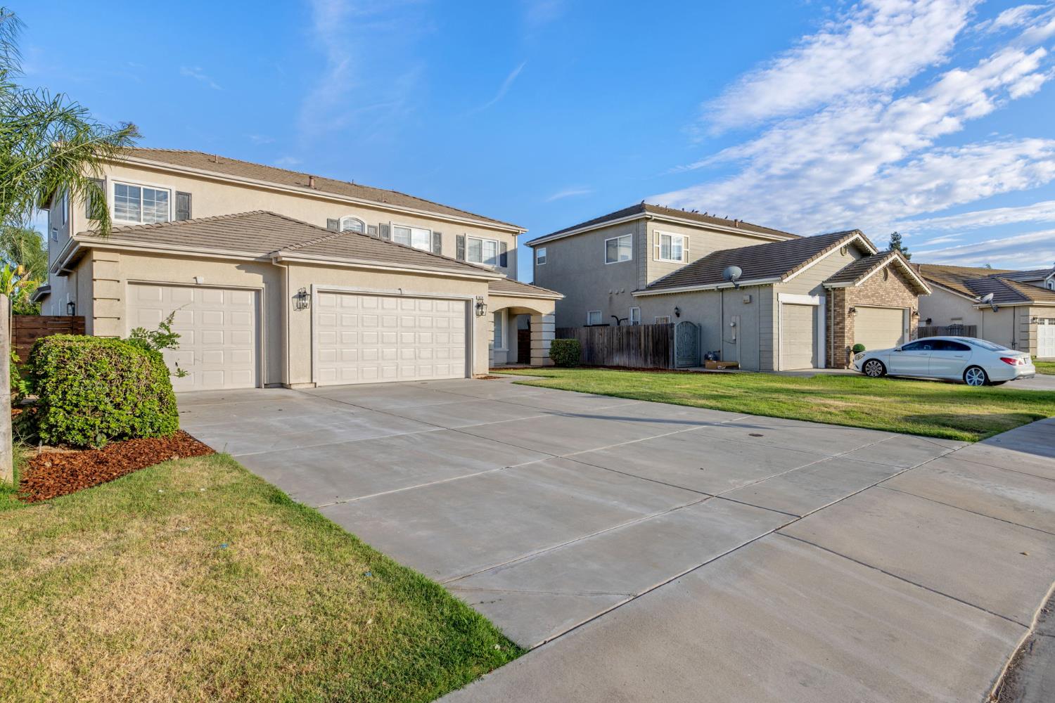 938 Ruby Way, Livingston, CA 95334