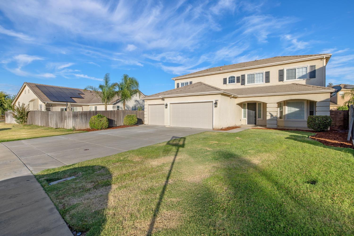 938 Ruby Way, Livingston, CA 95334