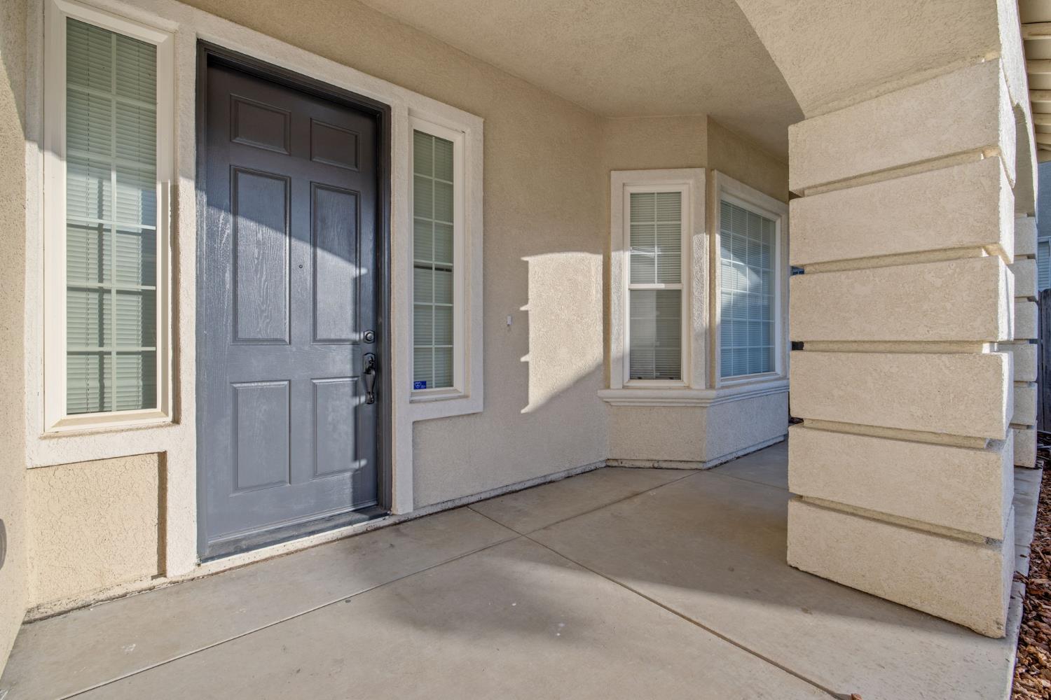938 Ruby Way, Livingston, CA 95334