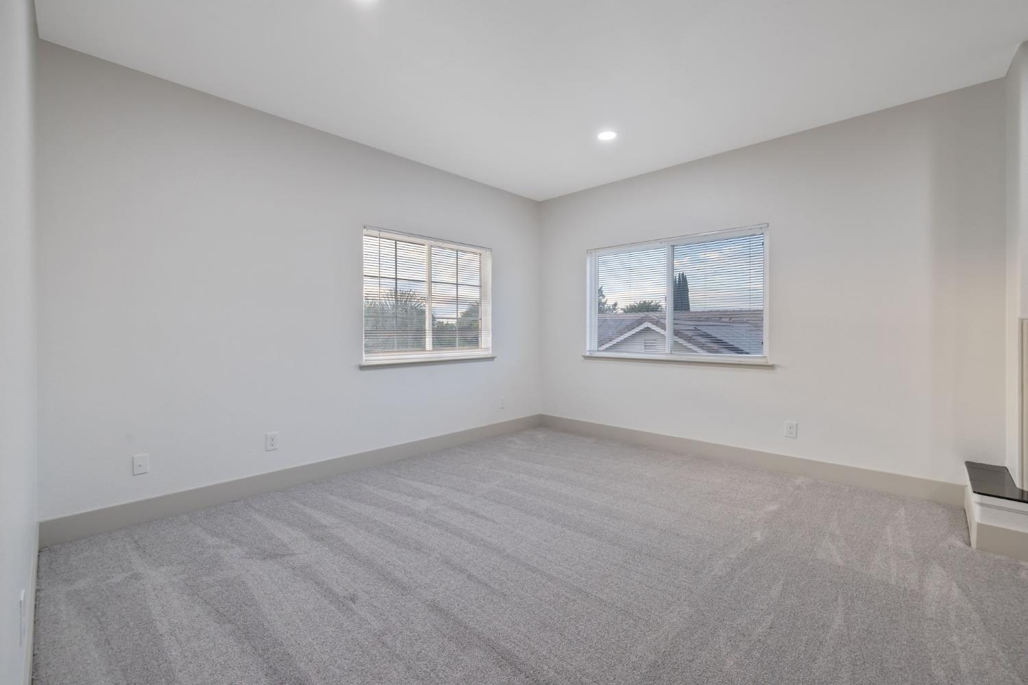 938 Ruby Way, Livingston, CA 95334