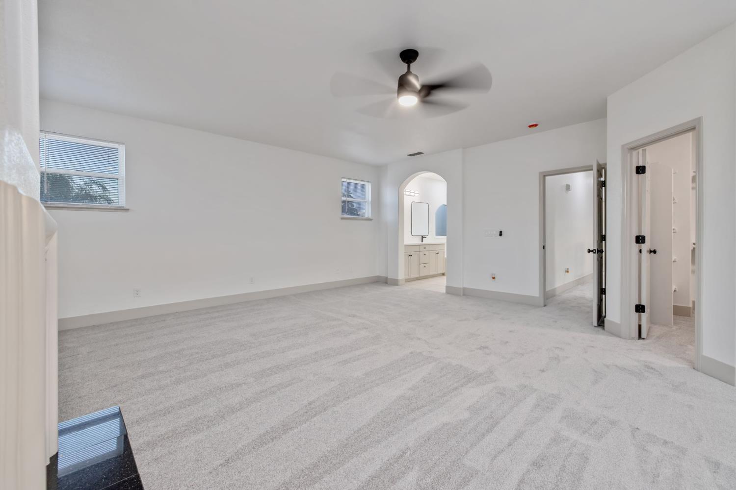938 Ruby Way, Livingston, CA 95334