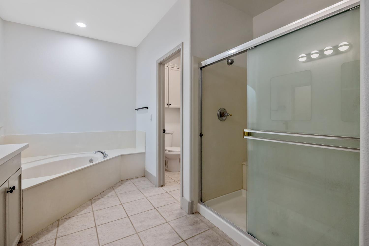 938 Ruby Way, Livingston, CA 95334