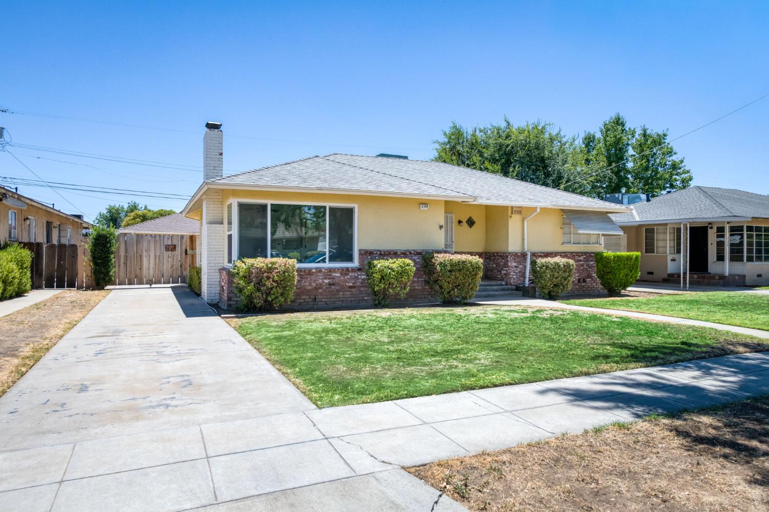 238 E Fedora Ave, Fresno, CA 93704