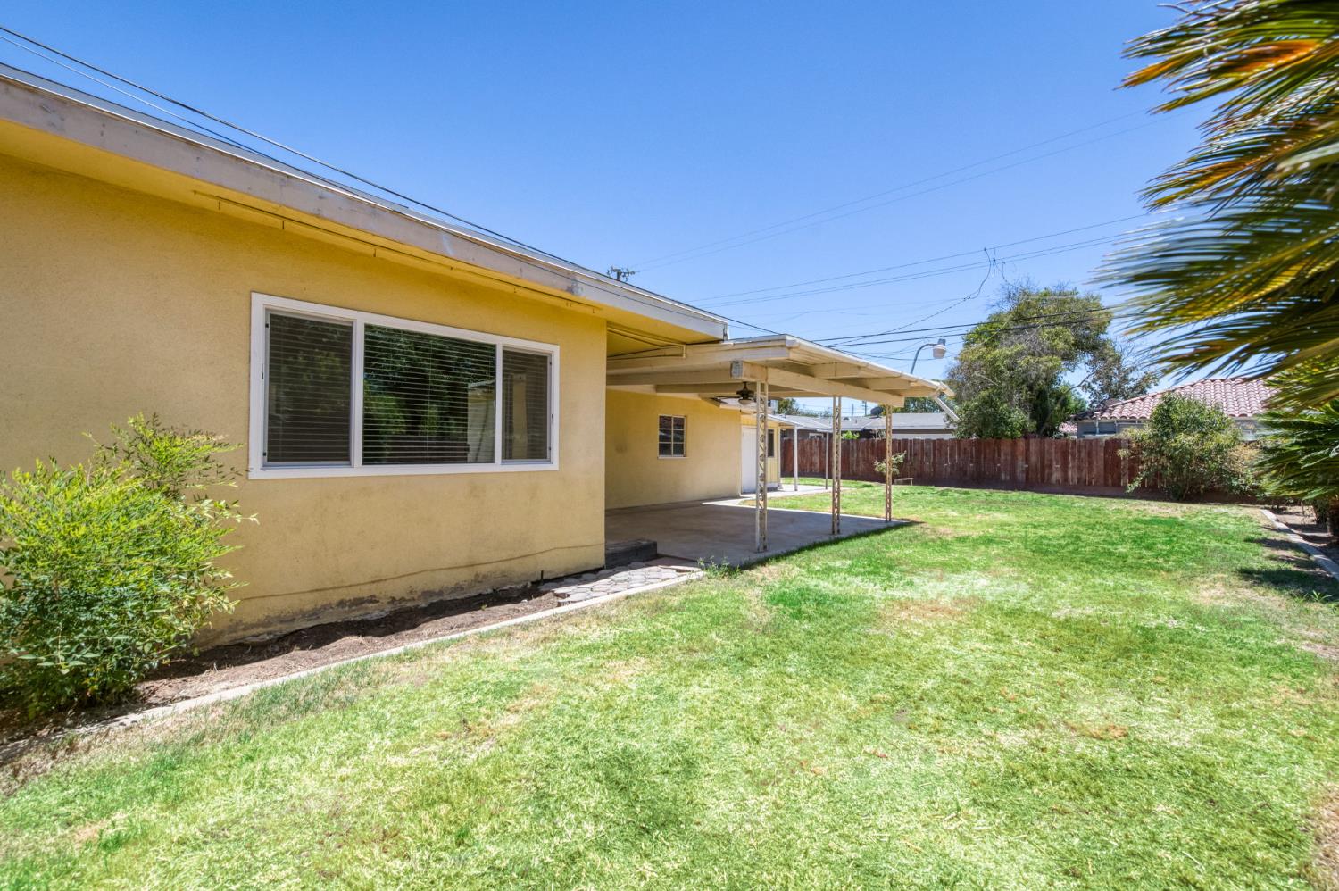 238 E Fedora Ave, Fresno, CA 93704