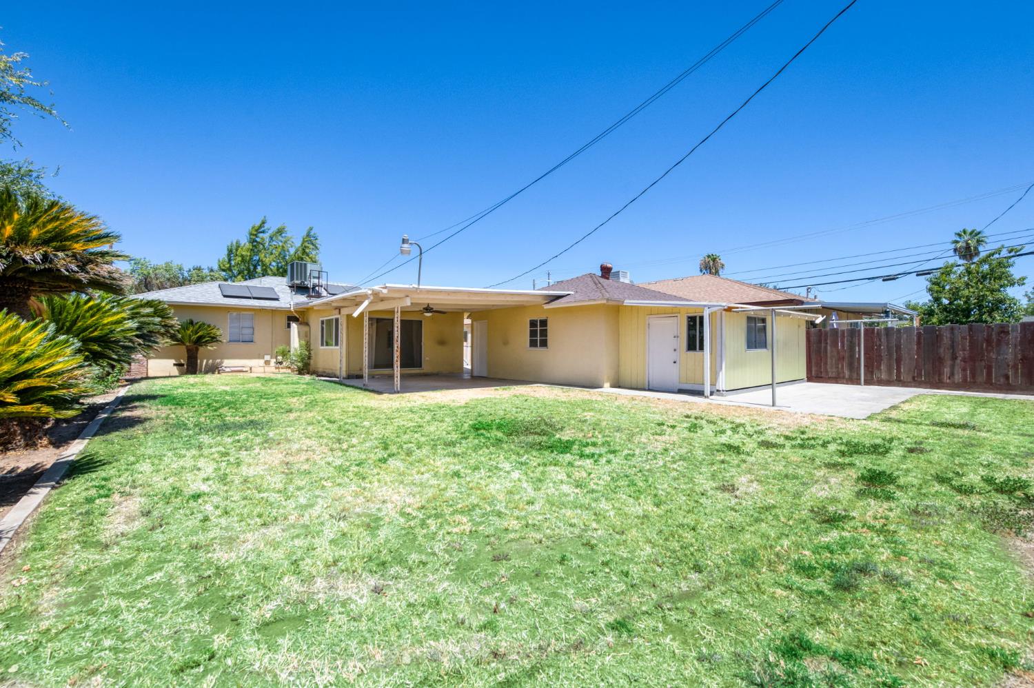 238 E Fedora Ave, Fresno, CA 93704