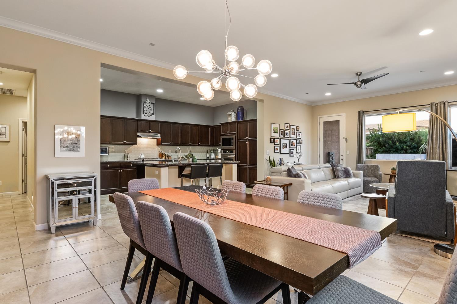 10686 N Whitney Ave, Fresno, CA 93730