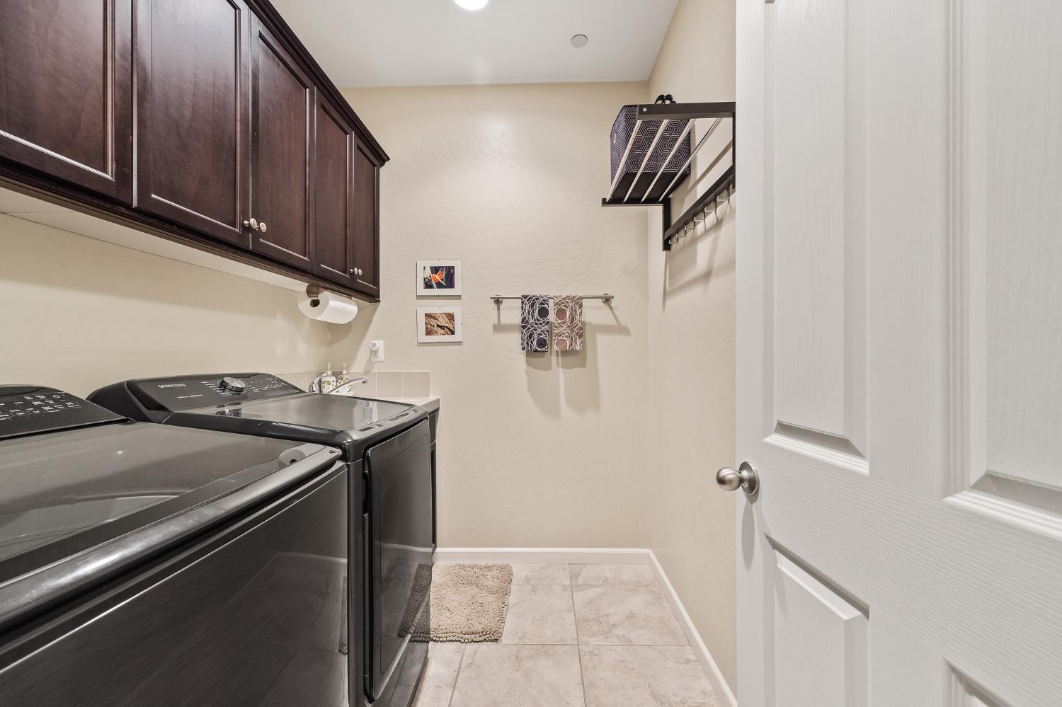 10686 N Whitney Ave, Fresno, CA 93730