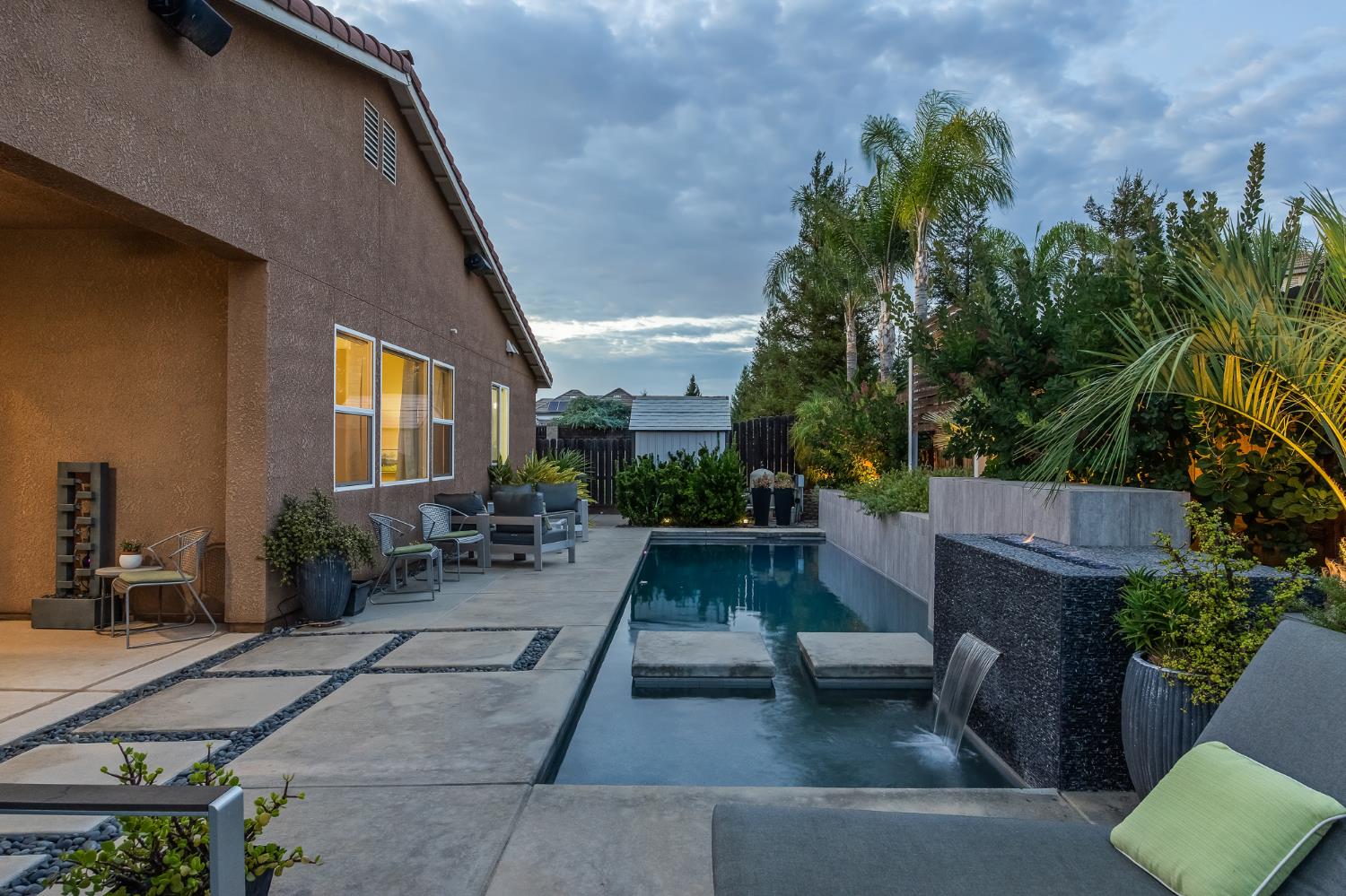 10686 N Whitney Ave, Fresno, CA 93730