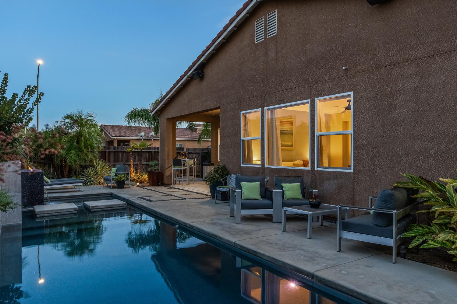 10686 N Whitney Ave, Fresno, CA 93730