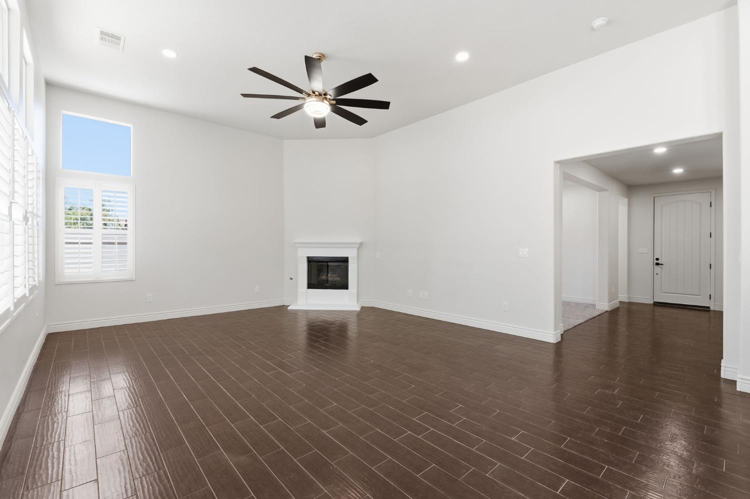 5504 Tapia Ct, Bakersfield, CA 93306