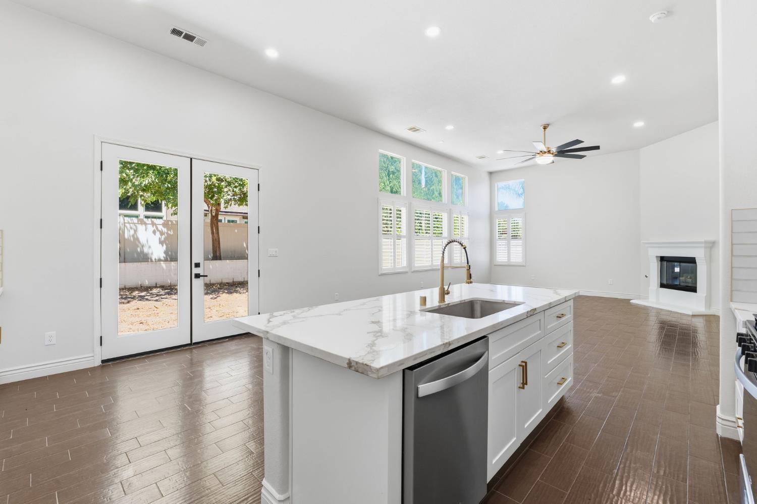 5504 Tapia Ct, Bakersfield, CA 93306