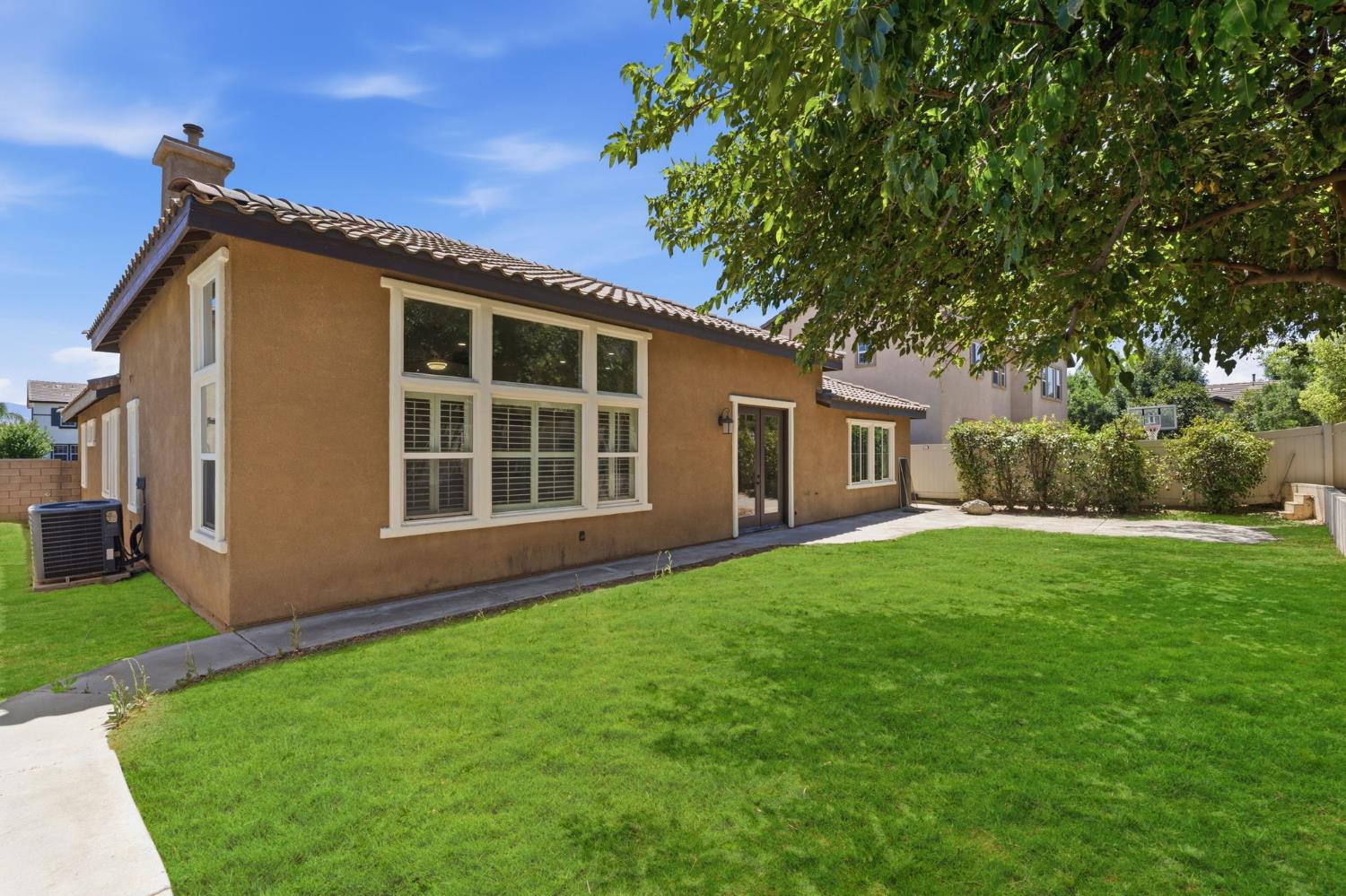 5504 Tapia Ct, Bakersfield, CA 93306