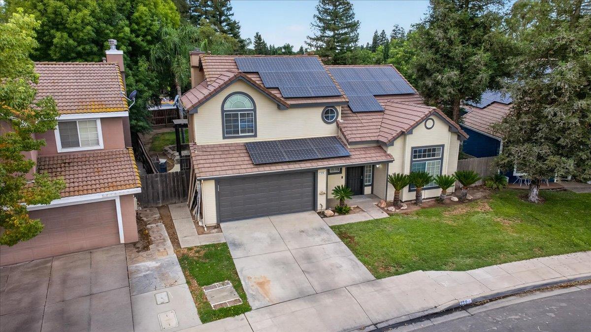970 N Bush Ave, Clovis, CA 93611