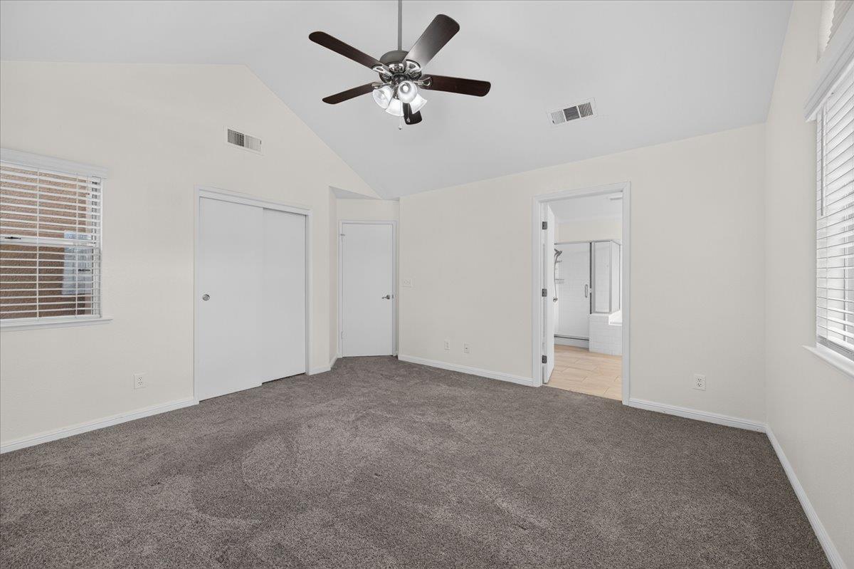 970 N Bush Ave, Clovis, CA 93611