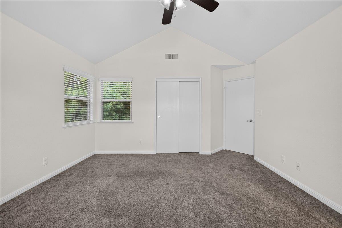 970 N Bush Ave, Clovis, CA 93611