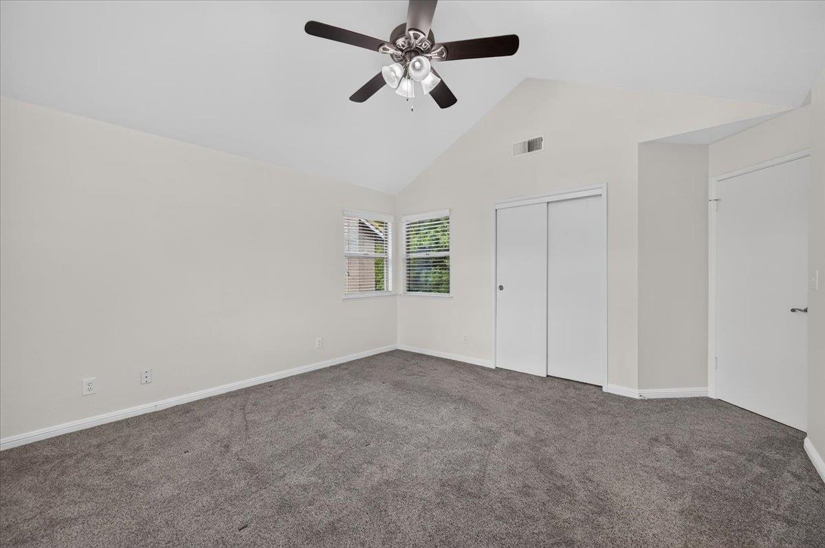 970 N Bush Ave, Clovis, CA 93611