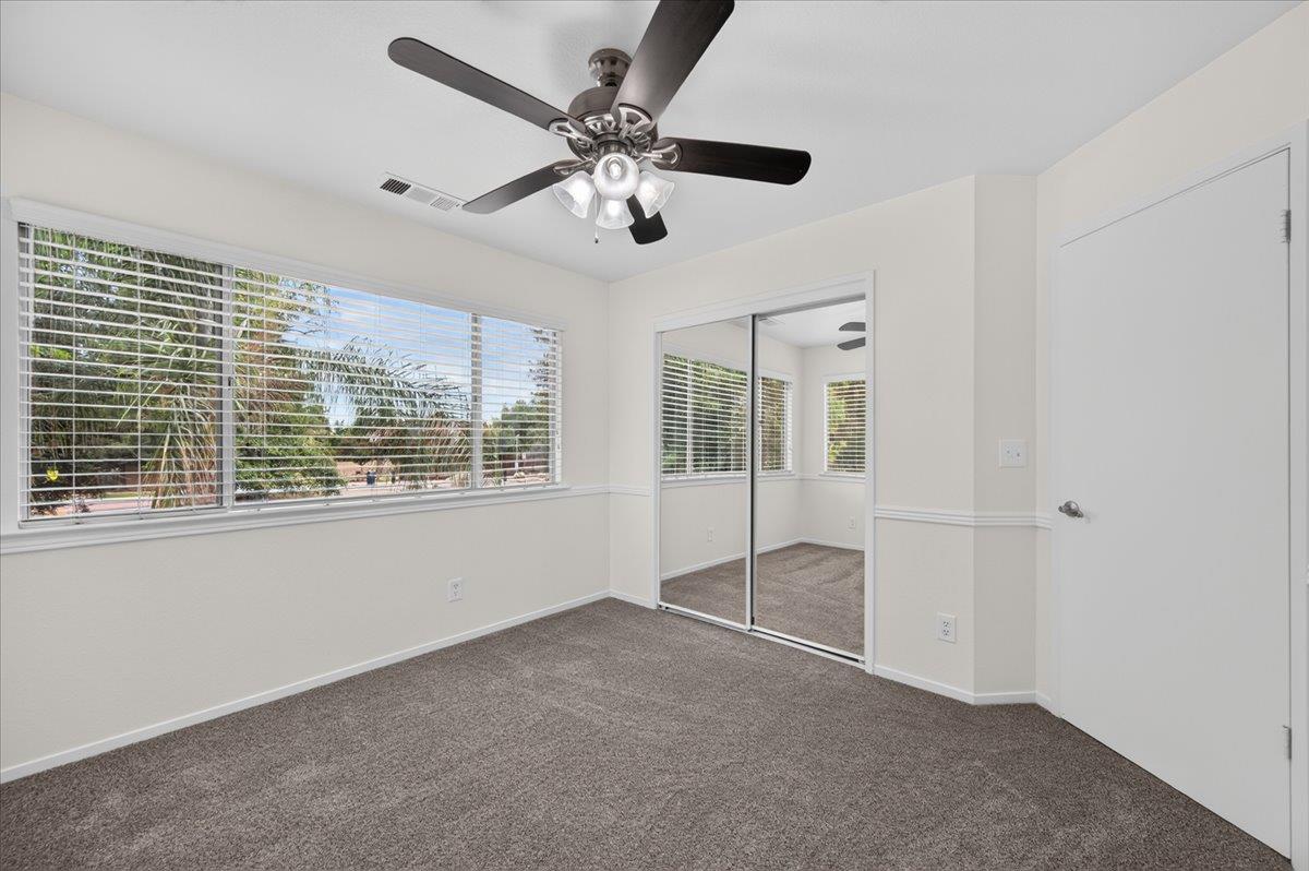 970 N Bush Ave, Clovis, CA 93611