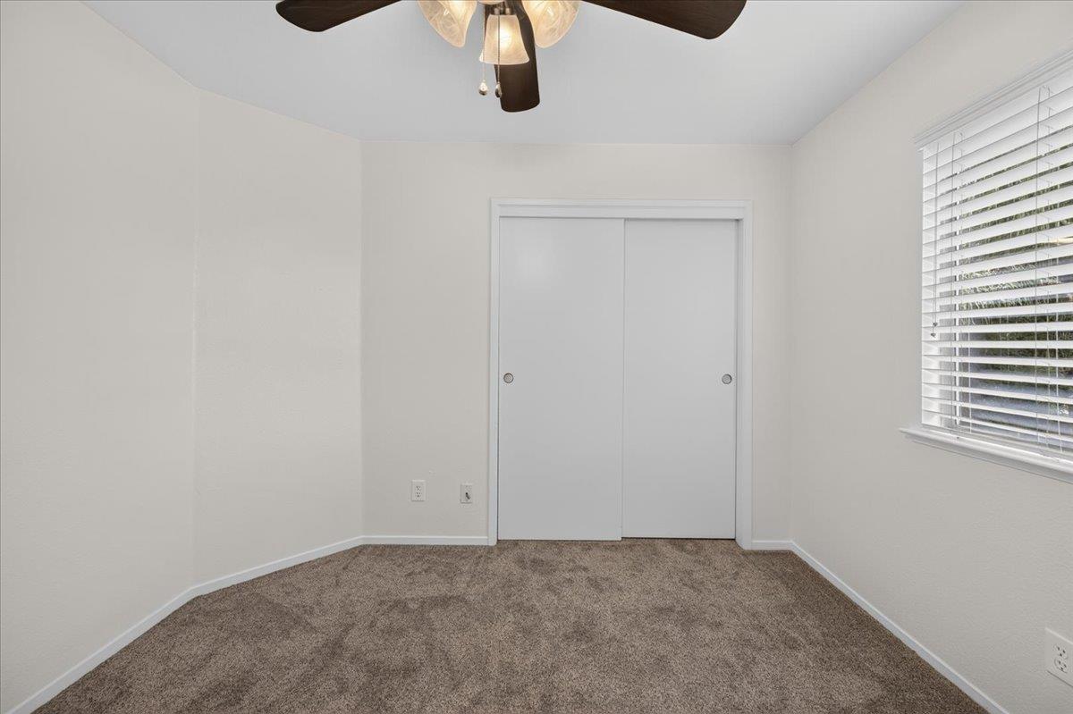 970 N Bush Ave, Clovis, CA 93611