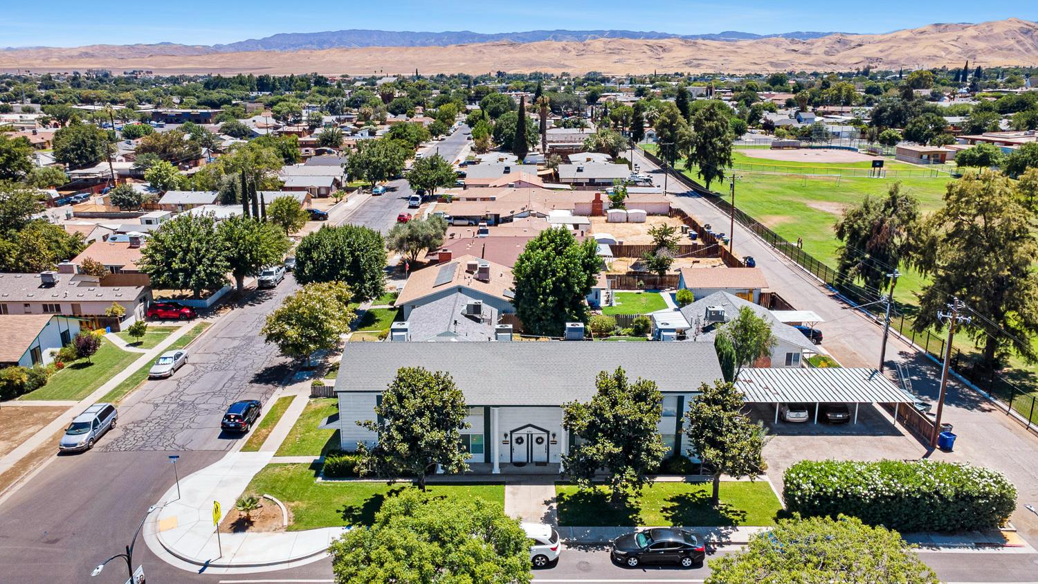 401 W Cherry Ln #B, Coalinga, CA 93210