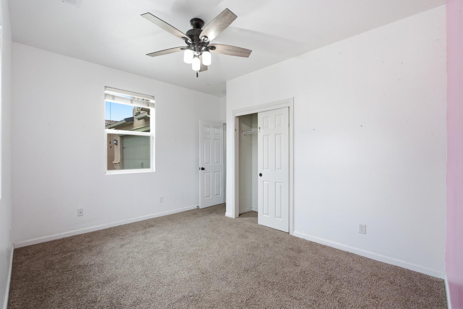 7137 N Fusion Dr, Fresno, CA 93711