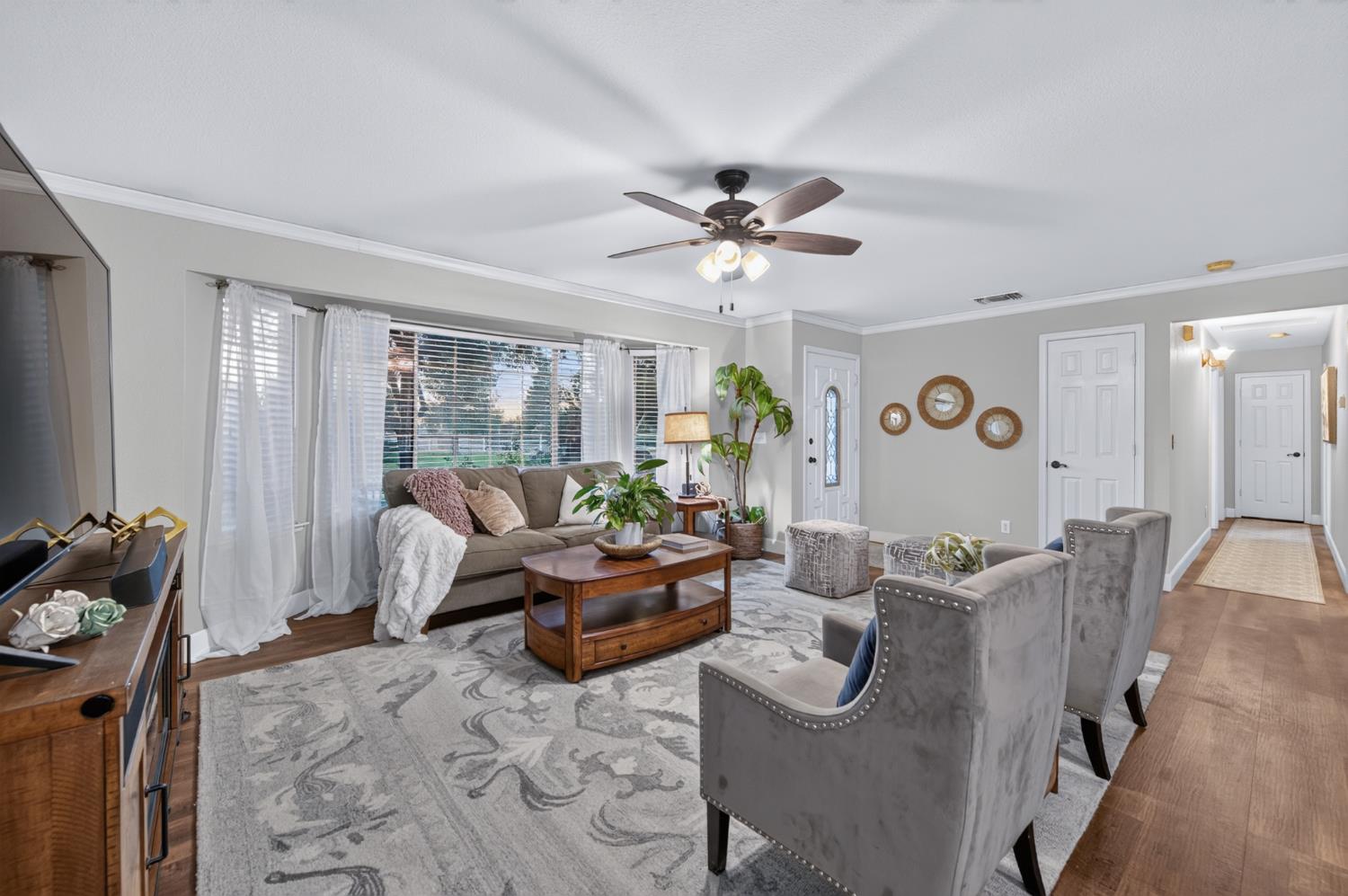 277 E Fantz Ave, Fresno, CA 93706