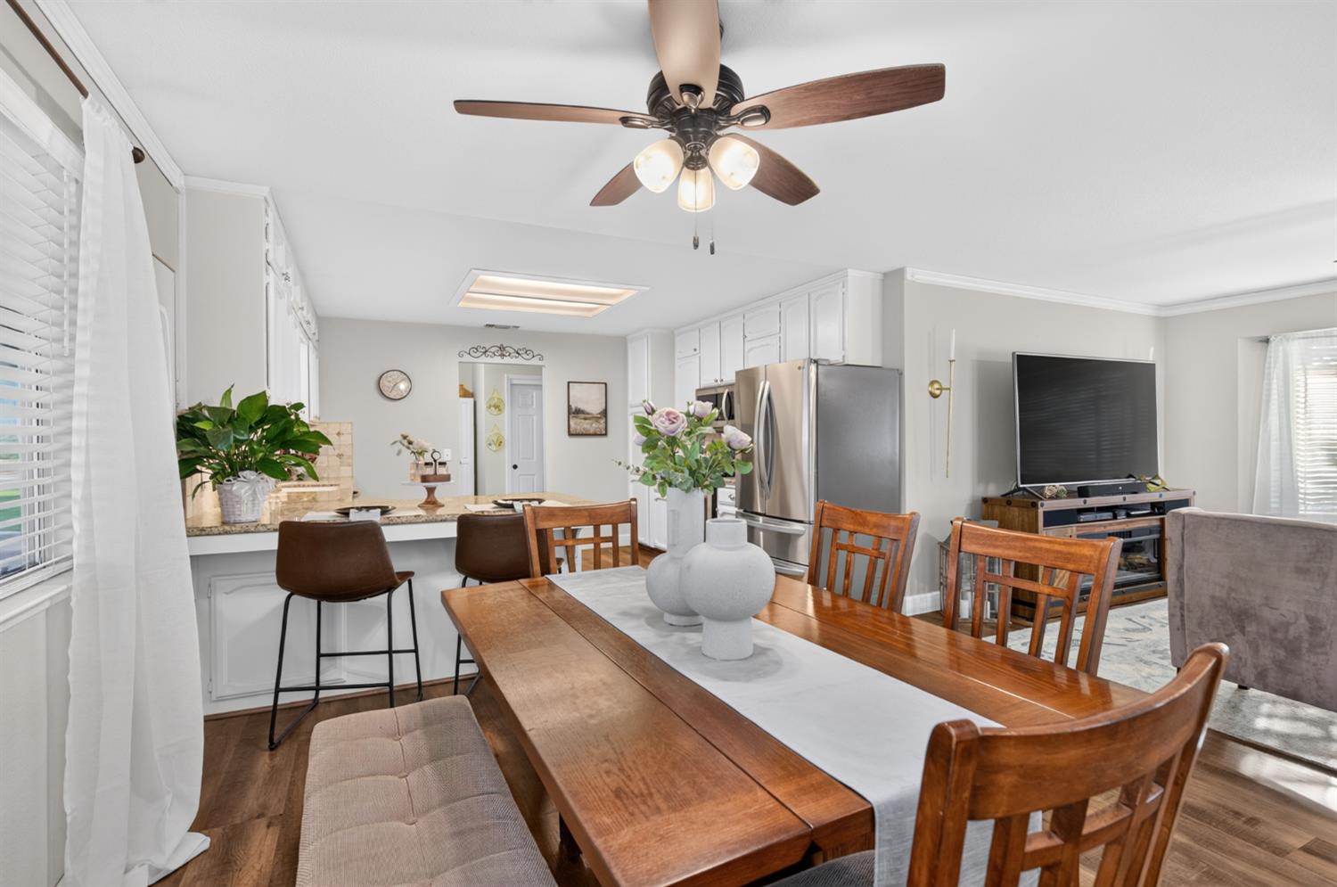 277 E Fantz Ave, Fresno, CA 93706