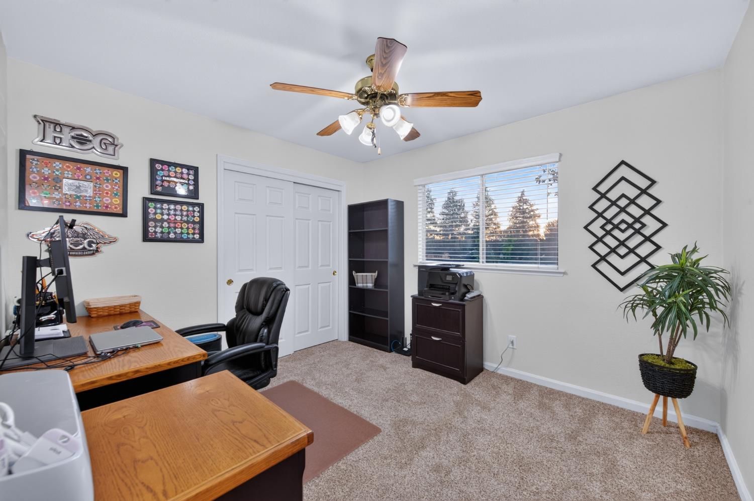 277 E Fantz Ave, Fresno, CA 93706