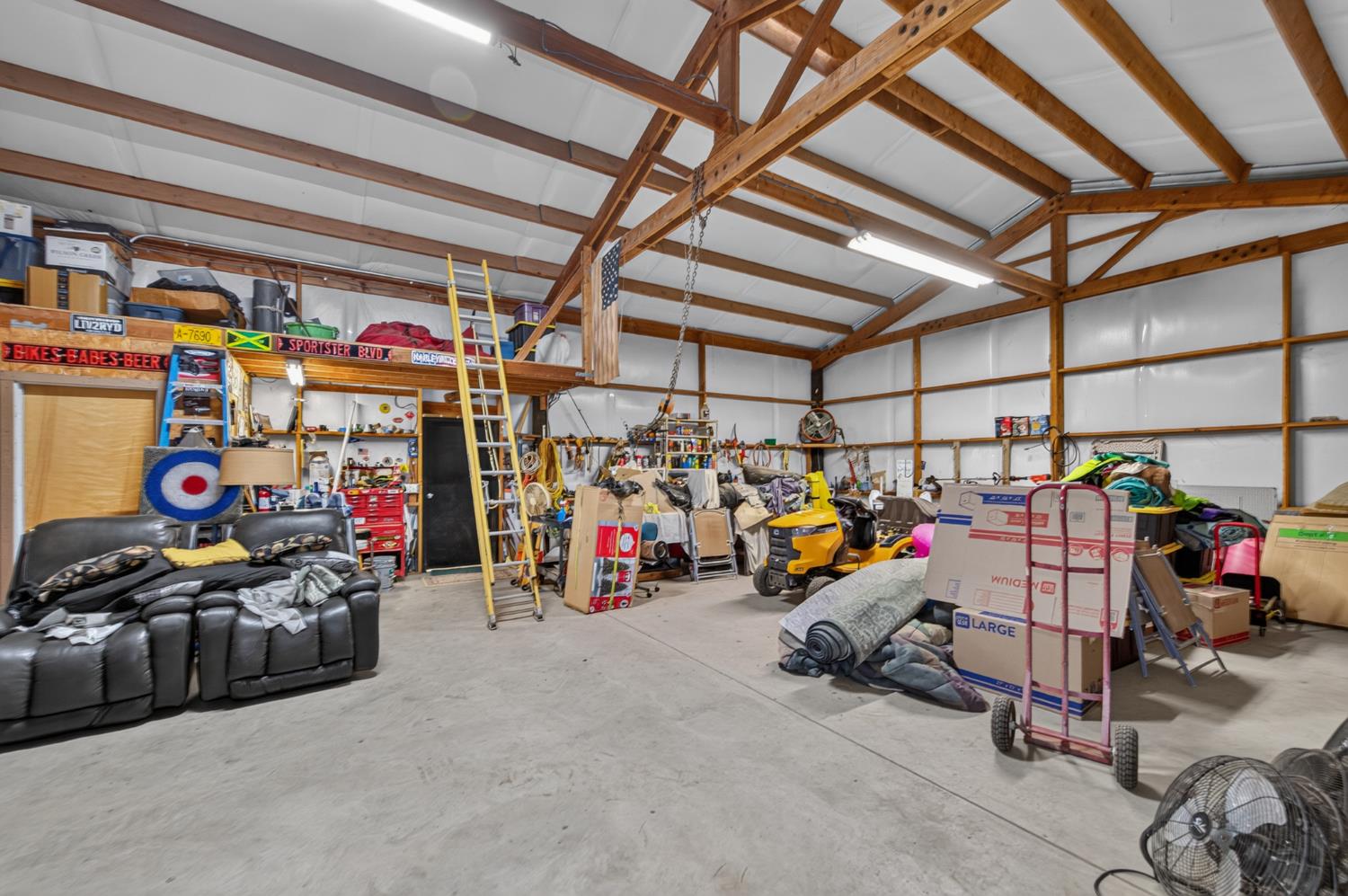 277 E Fantz Ave, Fresno, CA 93706