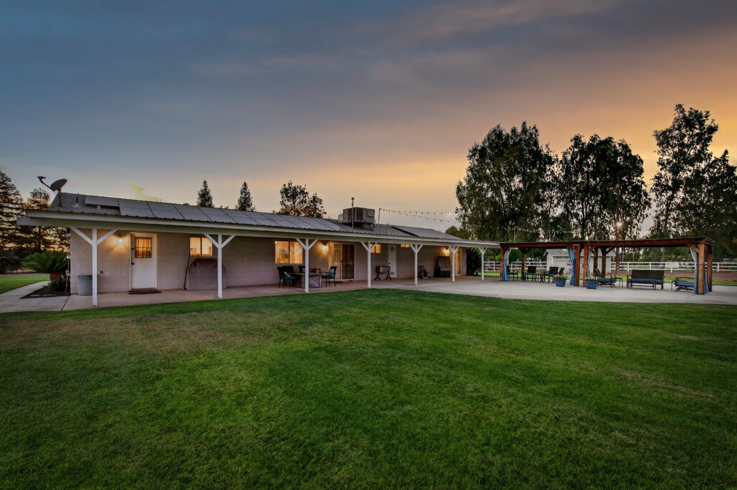 277 E Fantz Ave, Fresno, CA 93706