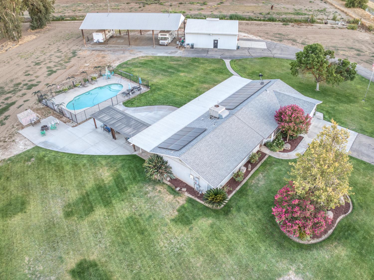 277 E Fantz Ave, Fresno, CA 93706