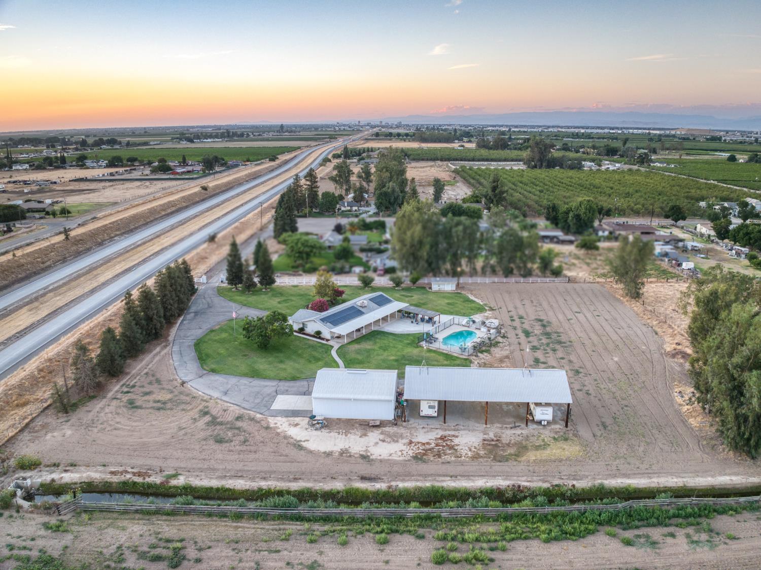 277 E Fantz Ave, Fresno, CA 93706