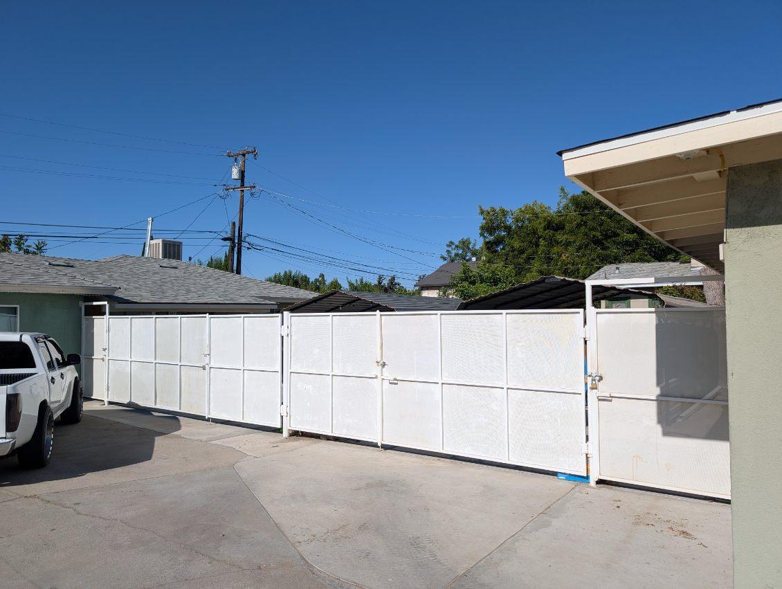 545 W University Ave, Fresno, CA 93705