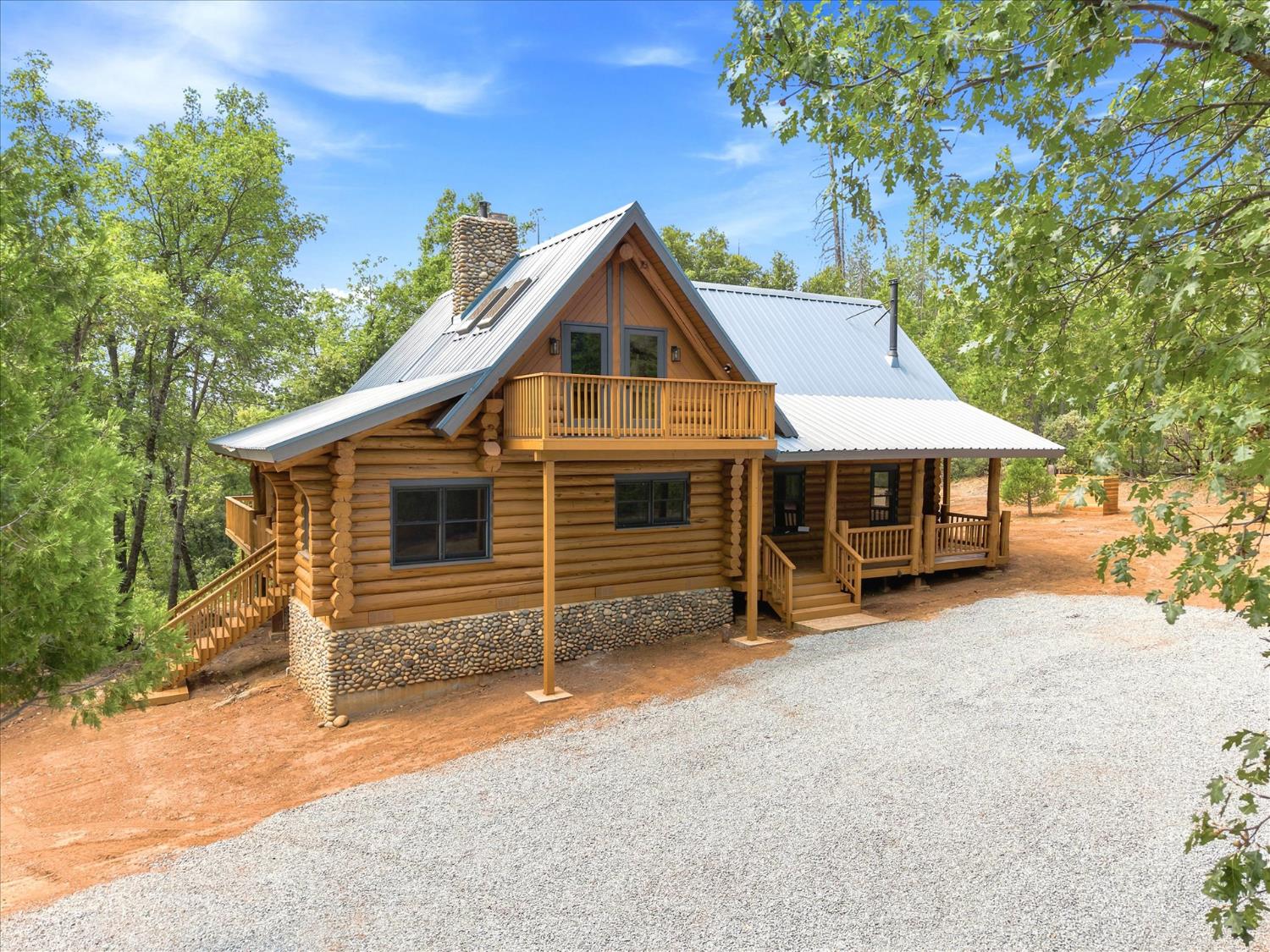 36488 Fine Gold Creek Dr, North Fork, CA 93643