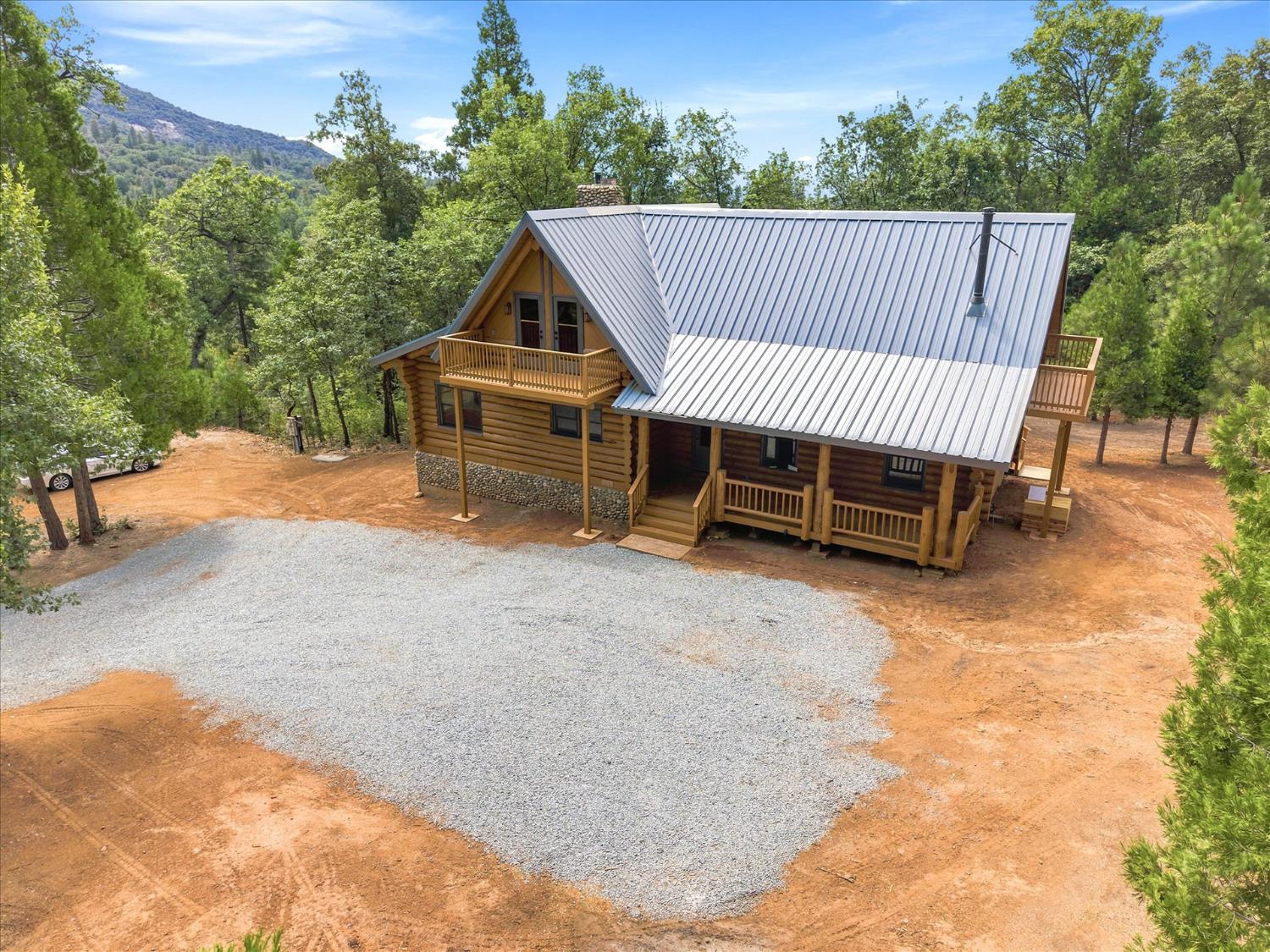 36488 Fine Gold Creek Dr, North Fork, CA 93643
