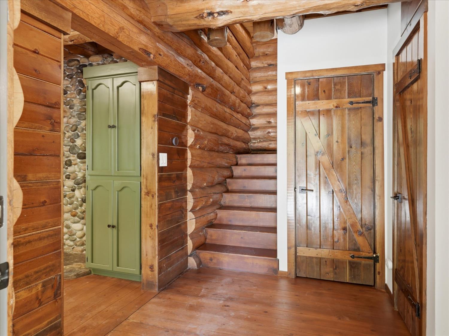36488 Fine Gold Creek Dr, North Fork, CA 93643