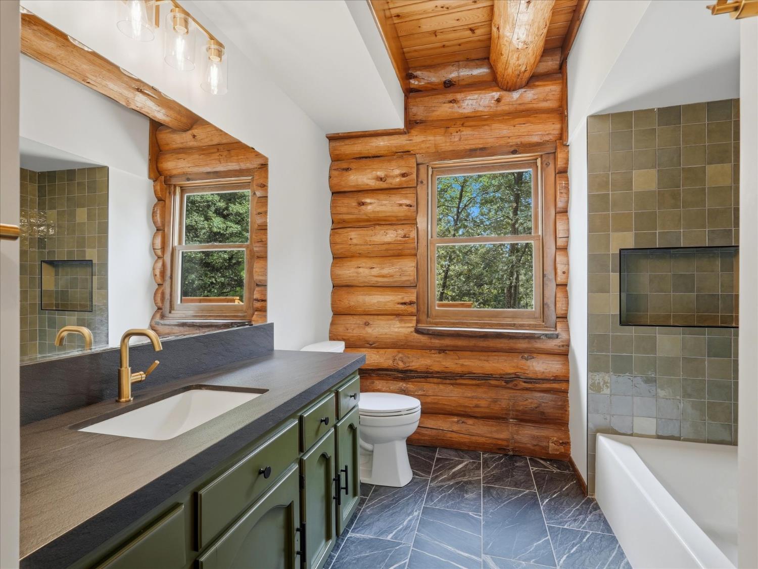 36488 Fine Gold Creek Dr, North Fork, CA 93643