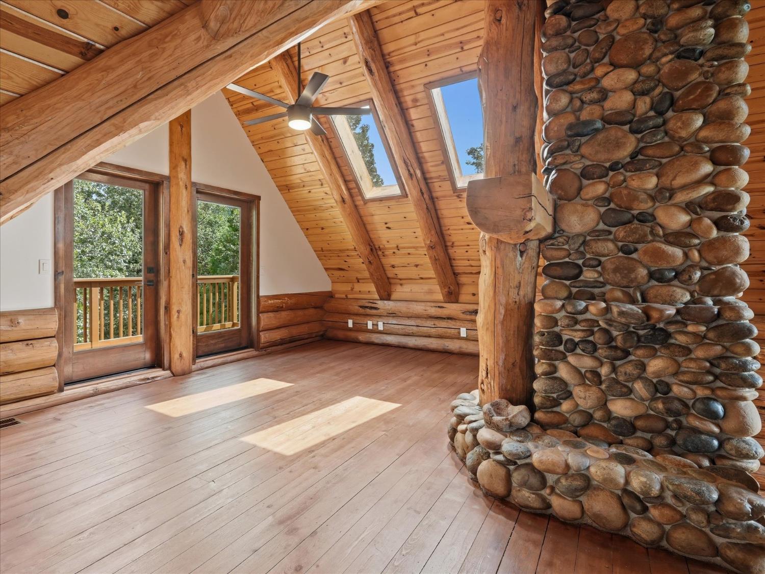 36488 Fine Gold Creek Dr, North Fork, CA 93643