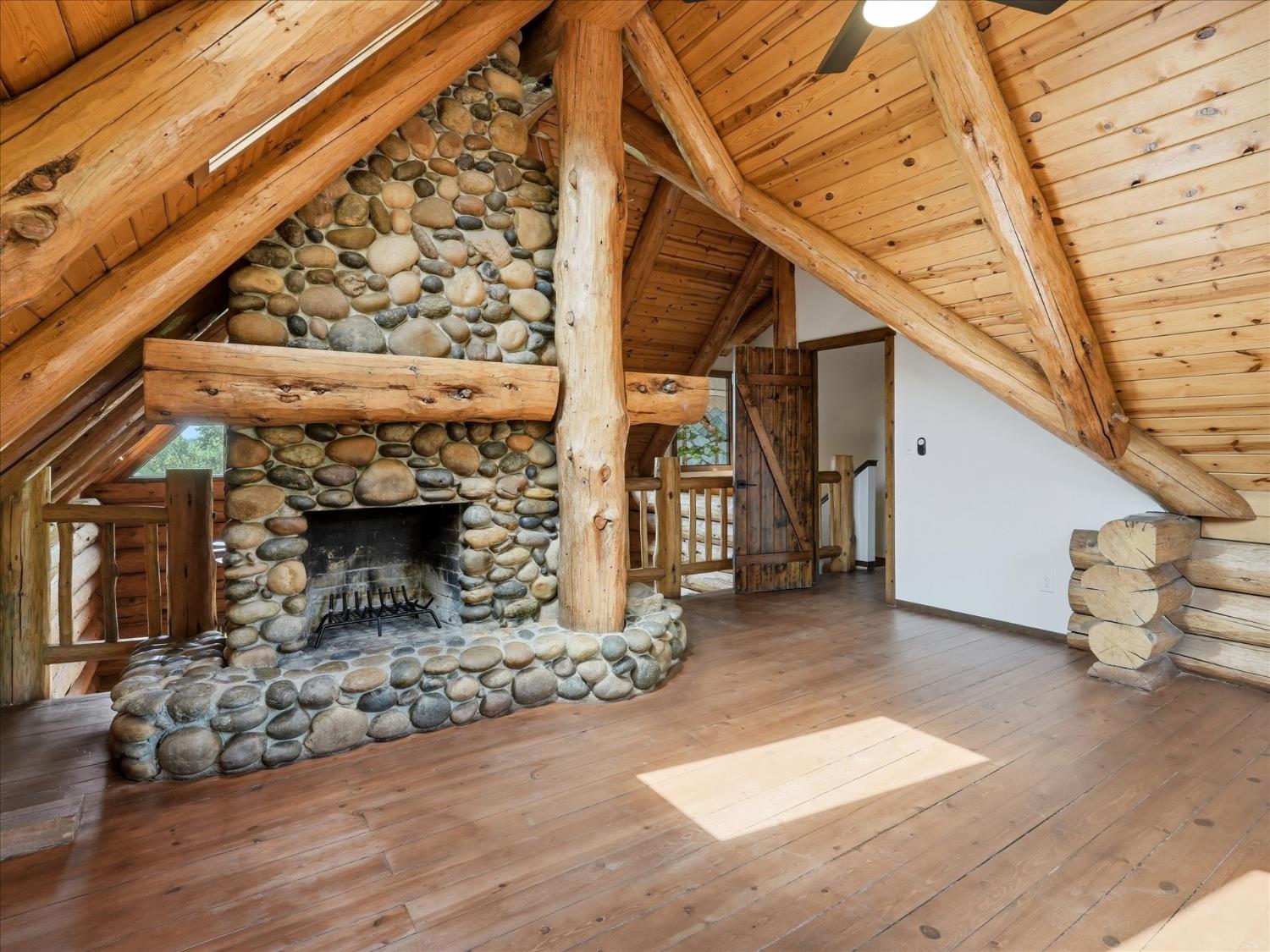 36488 Fine Gold Creek Dr, North Fork, CA 93643