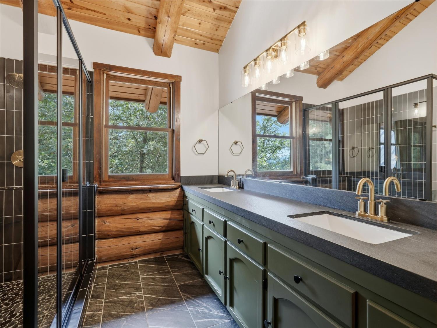 36488 Fine Gold Creek Dr, North Fork, CA 93643