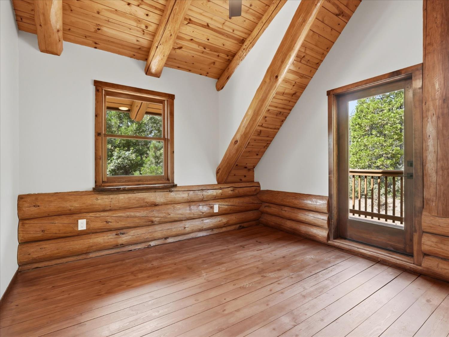 36488 Fine Gold Creek Dr, North Fork, CA 93643